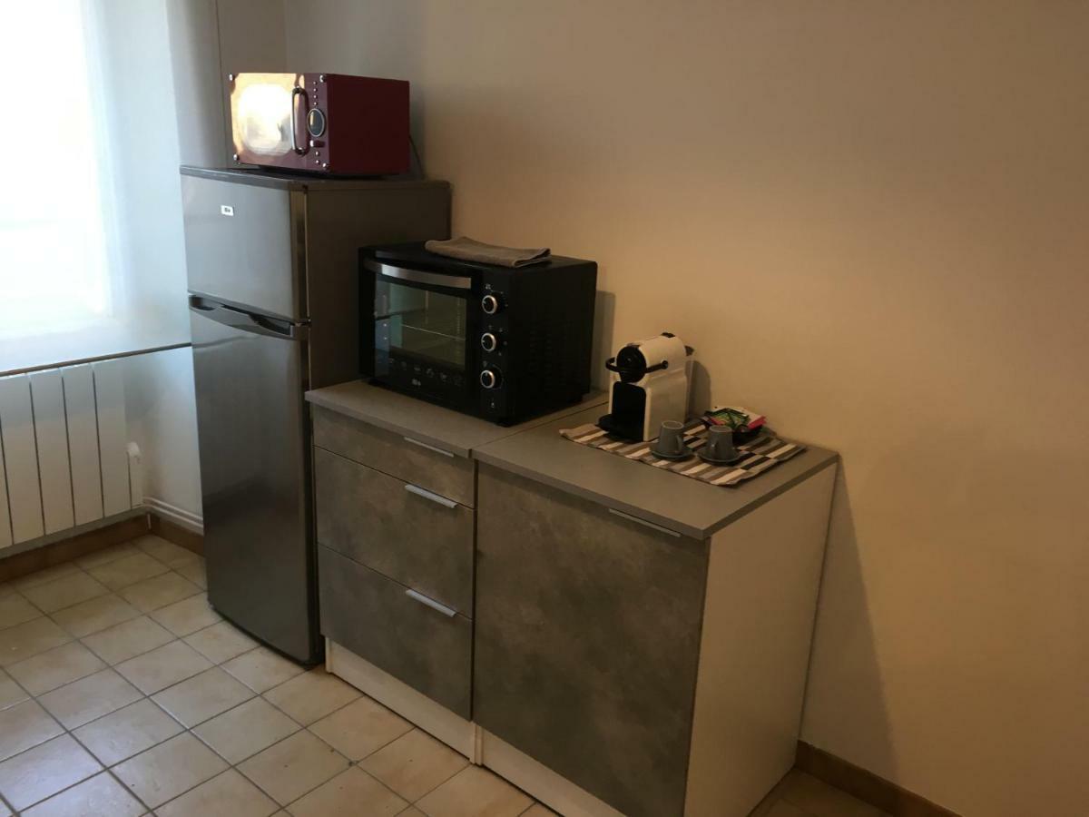 Charmant T2 Rdc Dans Residence Avec Parc Arbore Saint-Pierre-le-Moûtier Exterior foto